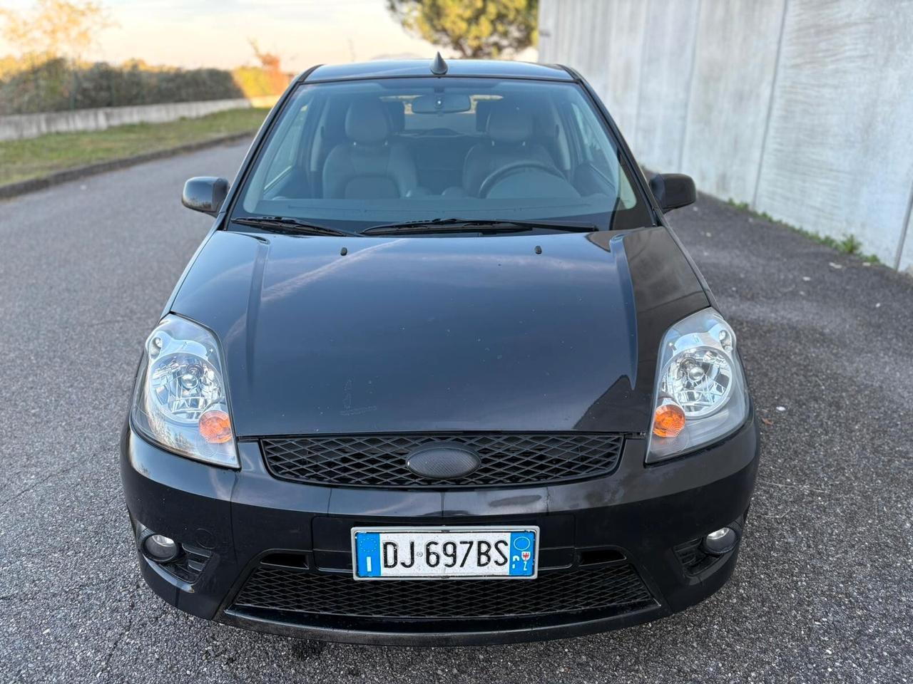 Ford Fiesta 1.6 TDCi 3p. 90CV NEOPATENTATI
