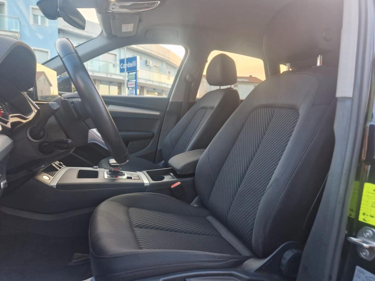 Audi Q5 35 TDI S tronic Business