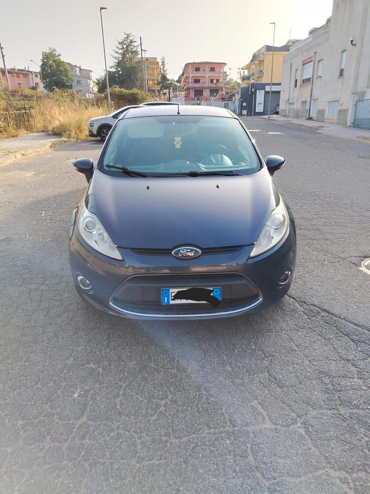 Ford Fiesta 1.4 TDCi 70CV 3 porte Titanium 2012