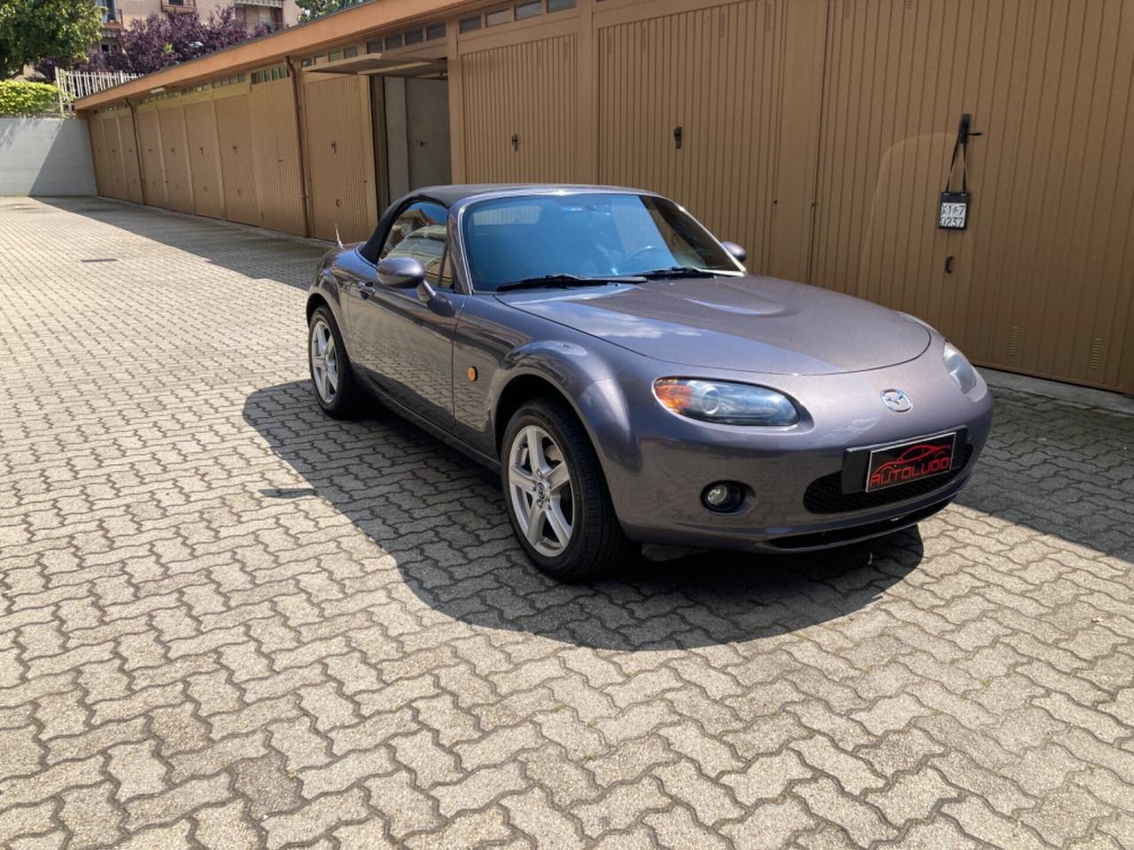 Mazda MX-5 Roadster Coupé 1.8L Fire