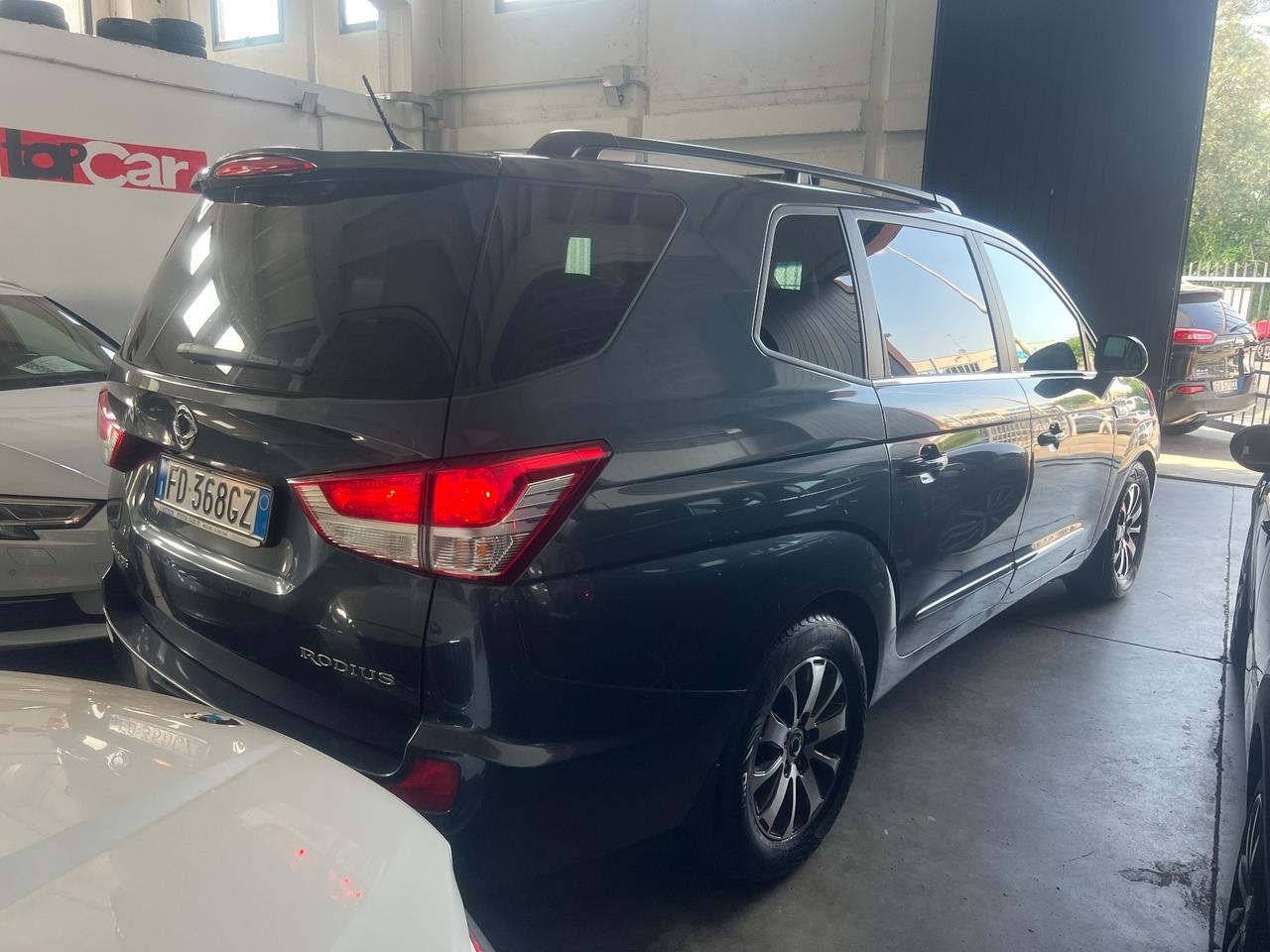 Ssangyong Rodius 2.2 Diesel 4WD A/T Classy Pelle
