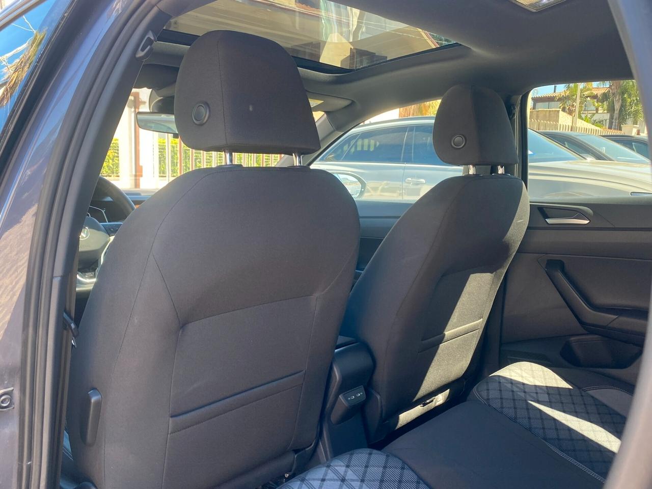 Volkswagen Taigo R-Line 1.5 TSI 150CV DSG
