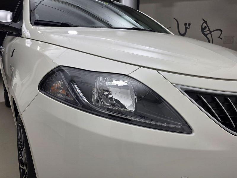 Lancia Ypsilon Ypsilon 1.0 firefly hybrid Alberta Ferretti s&s 70cv