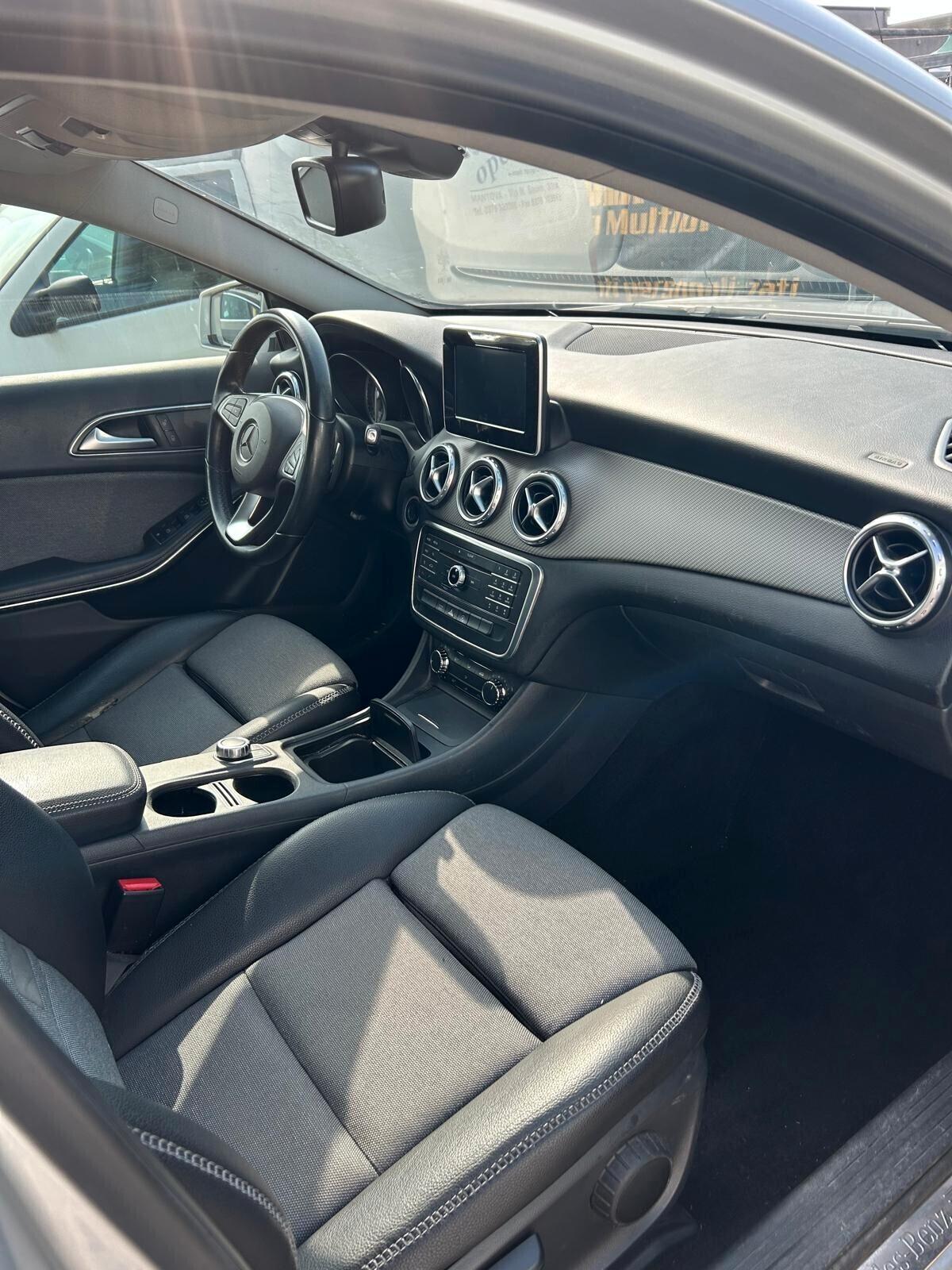 Mercedes-benz GLA 180 d Automatic Executive OK NEOPATENTATI