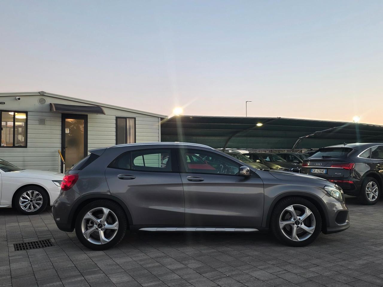 Mercedes-benz GLA 220 d Automatic 4Matic Premium Finanziabile