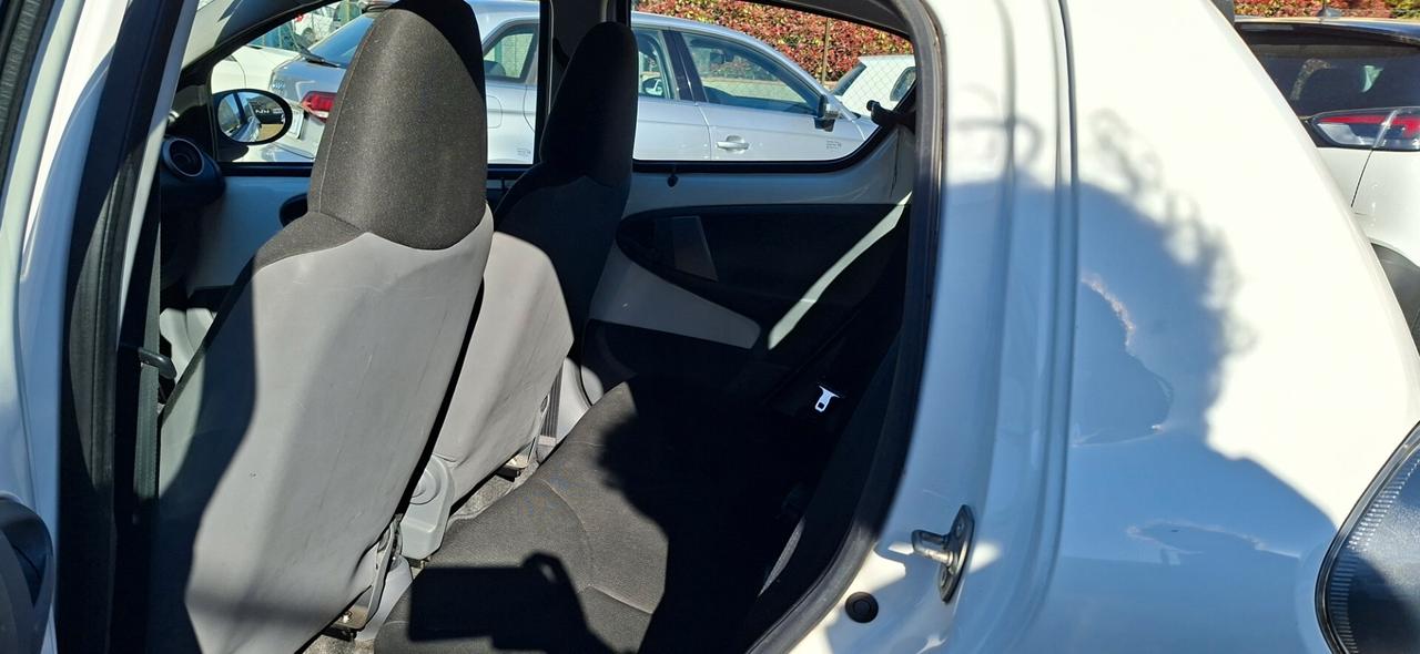 Toyota Aygo 1.0 12V VVT-i 5 porte