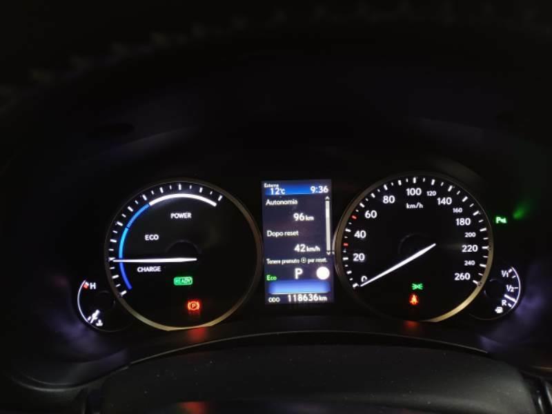 LEXUS NX 300h Hybrid Premium 4WD