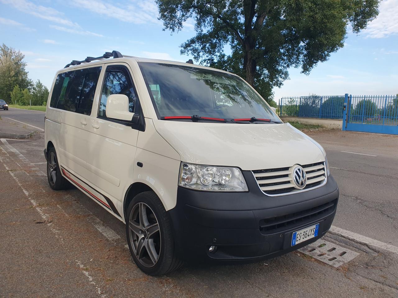 Volkswagen Transporter 2.5 TDI/174CV 4m. multivan