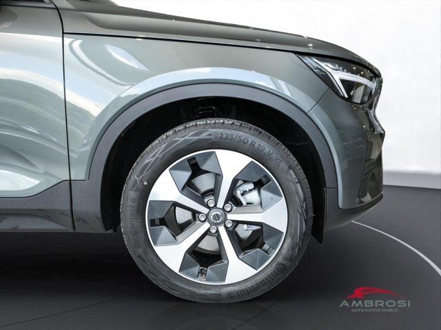VOLVO XC40 B3 Mild hybrid Benzina Plus Dark