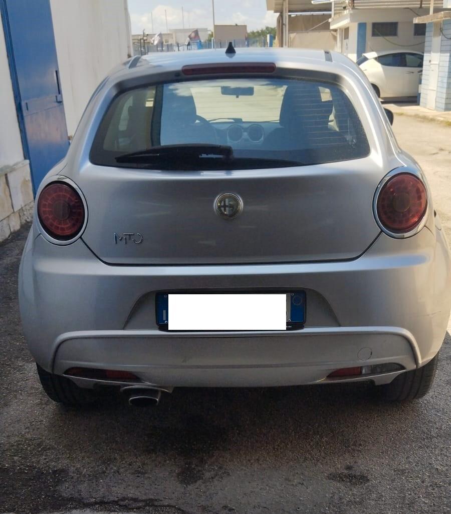 Alfa Romeo MiTo 1.6 JTDm 16V Distinctive Sport Pack