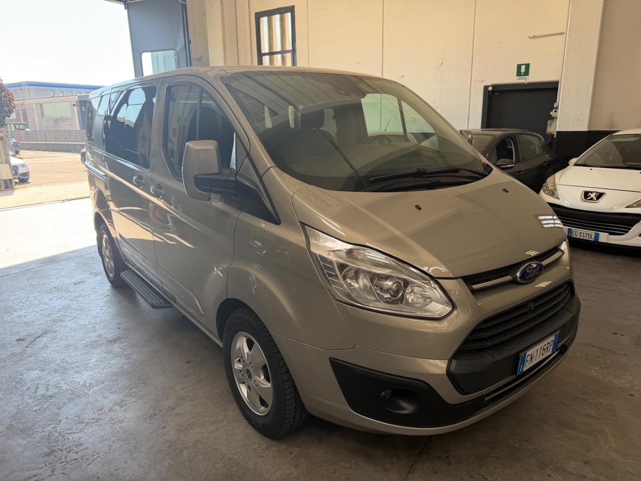 Ford Tourneo Custom 310 2.0 TDCi 130CV PC Titanium