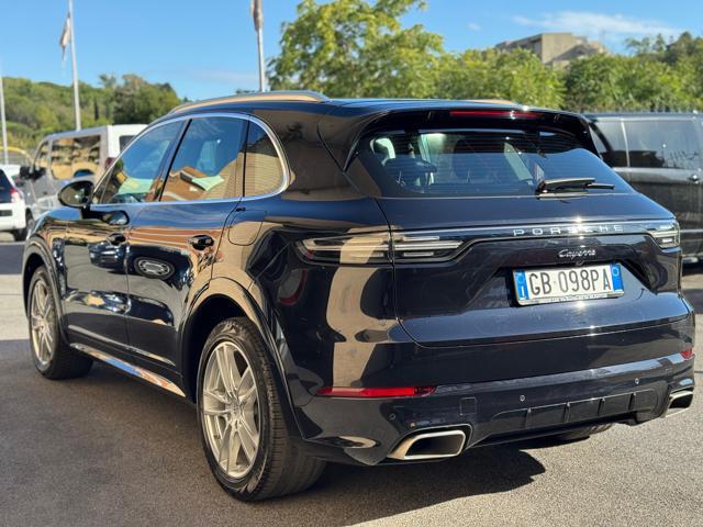 PORSCHE Cayenne 3.0 V6 E-Hybrid (FULL OPTIONAL)