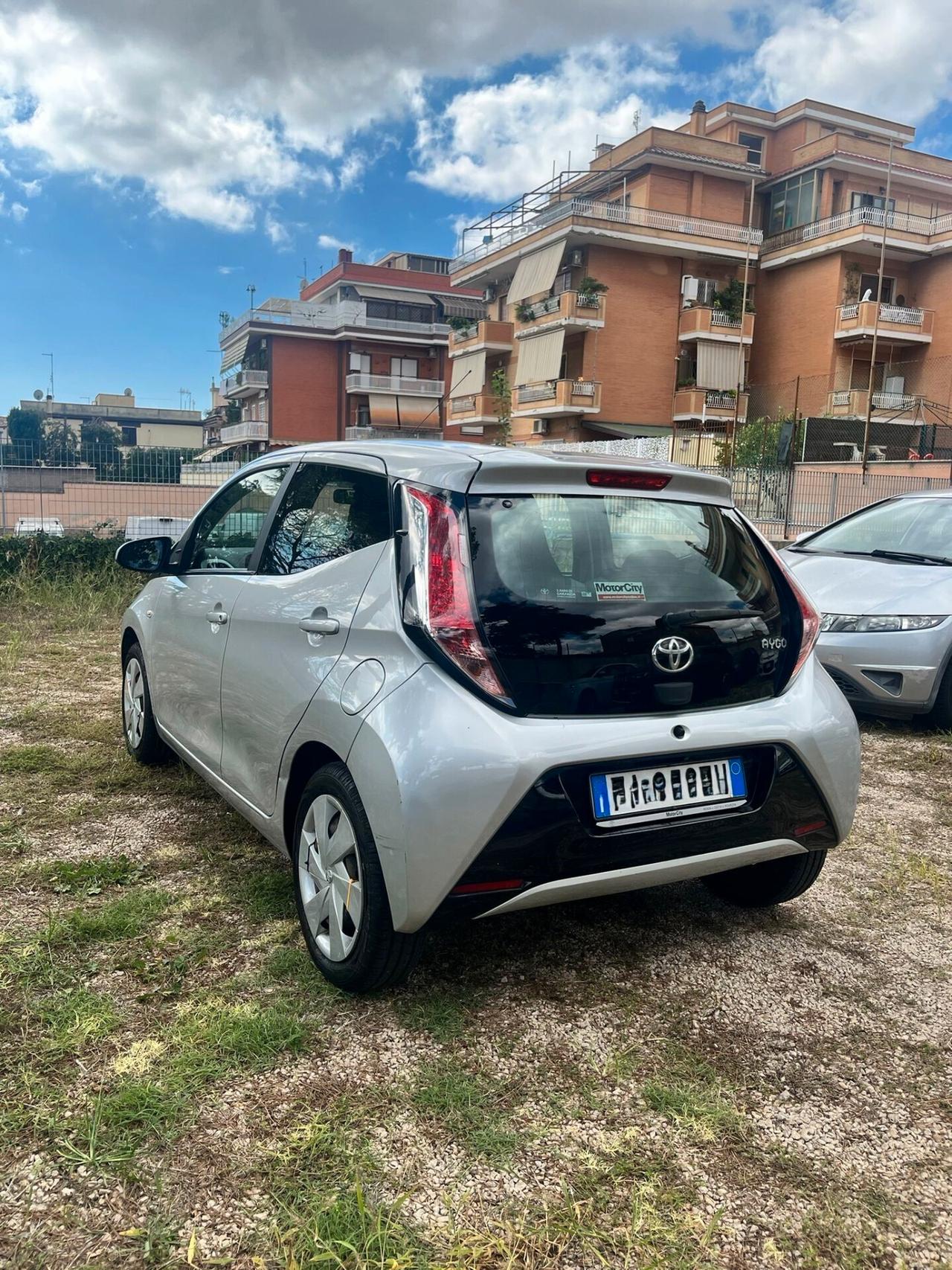 TOYOTA AYGO UNIPRO X-PLAY
