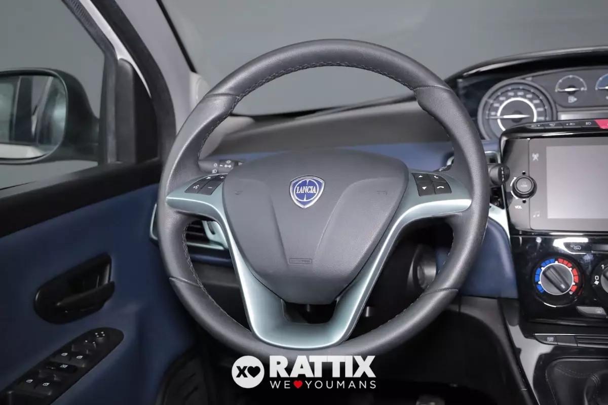 Lancia Ypsilon 1.0 Firefly Hybrid 70CV Platino