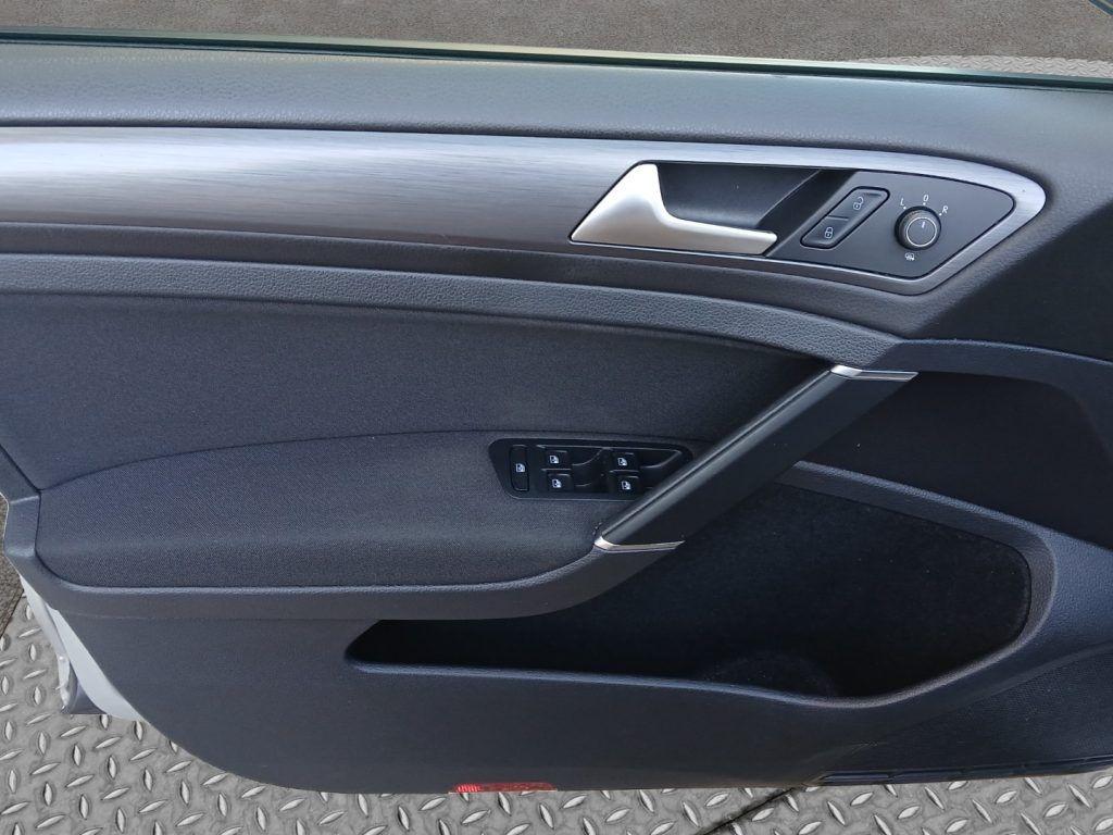 Volkswagen Golf 1.6 TDI 115 CV 5p. Business BlueMotion Technology