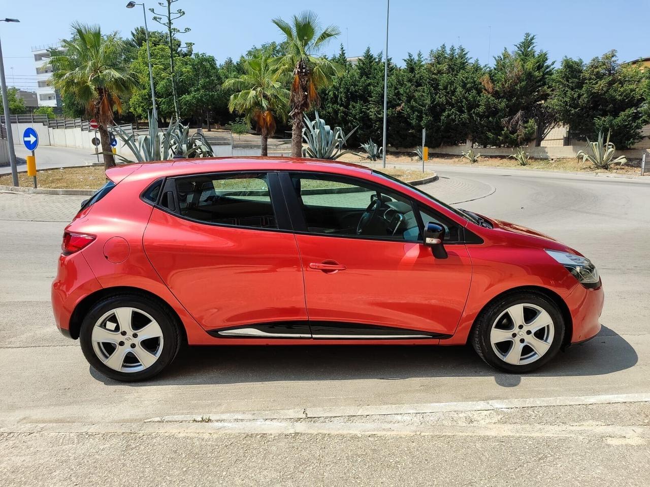 Renault Clio 1.5 dCi 75CV WAWE