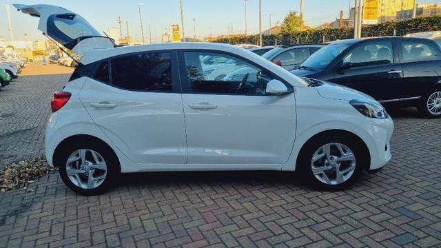 HYUNDAI i10 1.0 MPI Tech