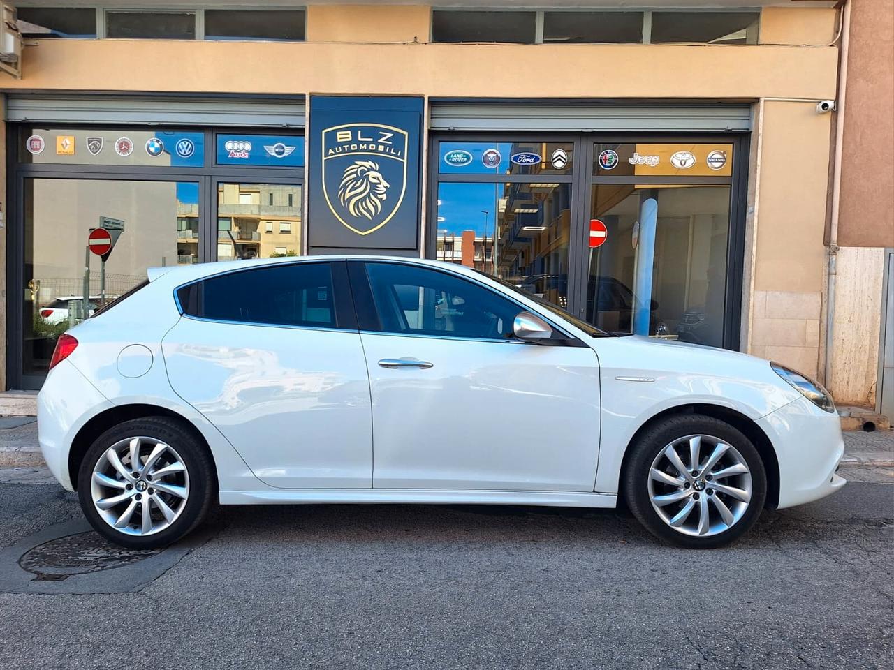 Alfa Romeo Giulietta 1.6 JTDm-2 105 CV Exclusive