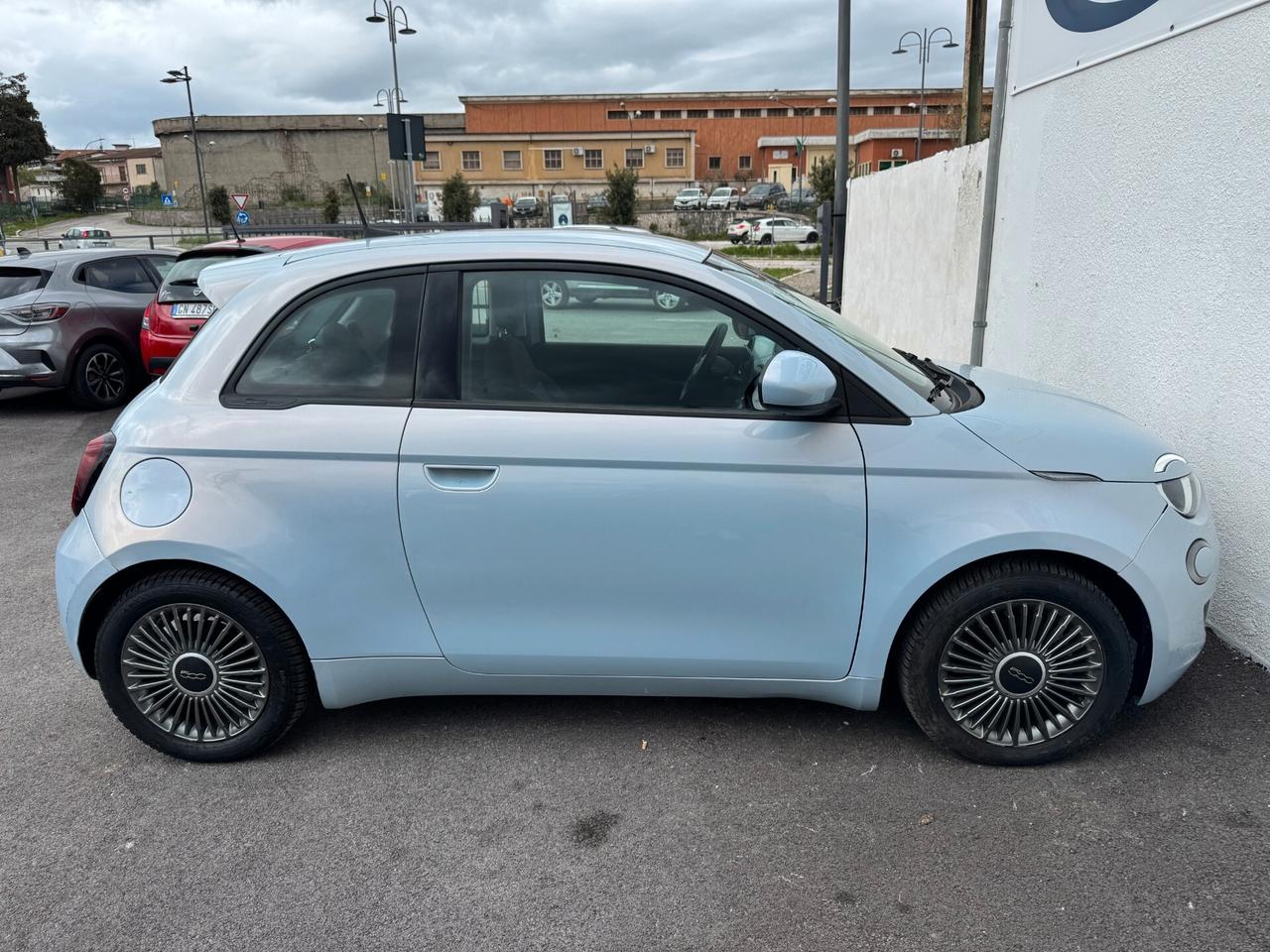 Fiat 500e Berlina 42 kWh Icon
