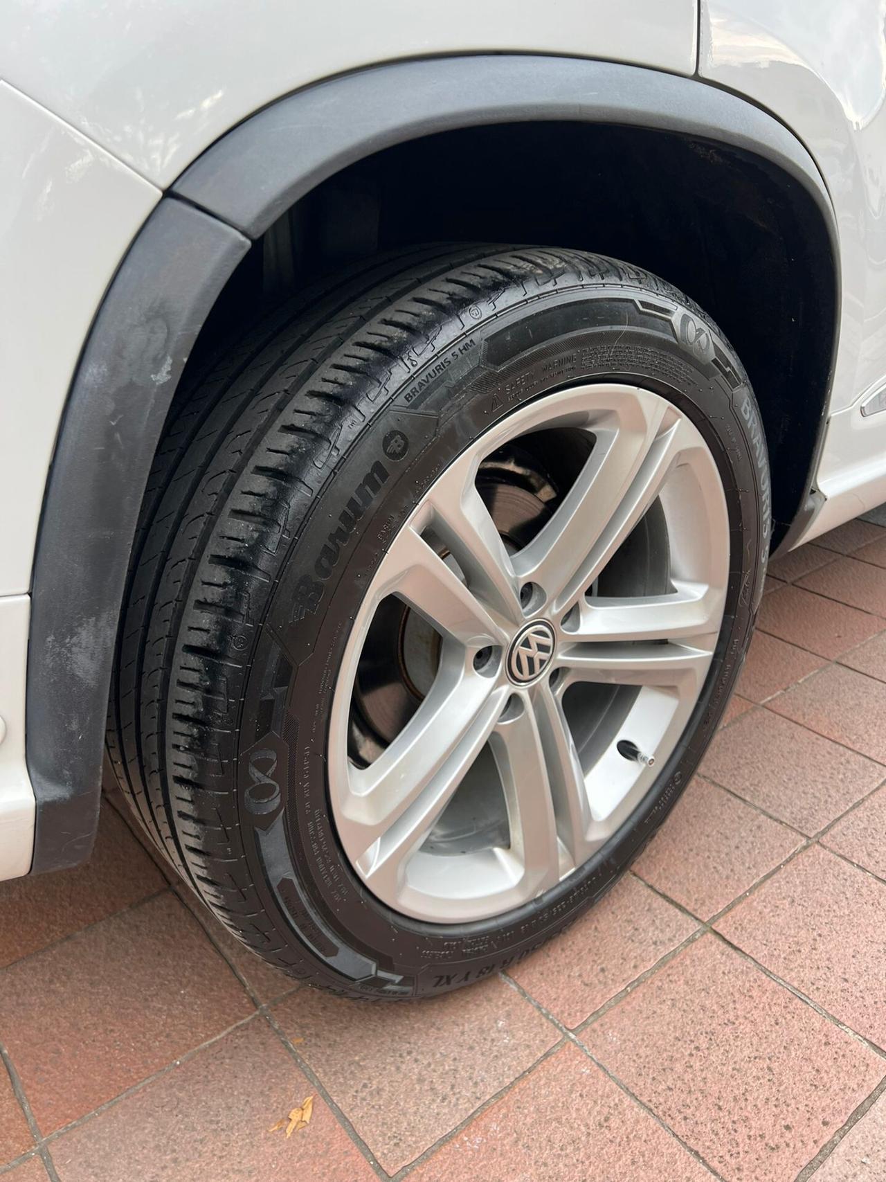 Volkswagen Tiguan 2.0 TDI 110 CV R - Line BlueMotion Technology