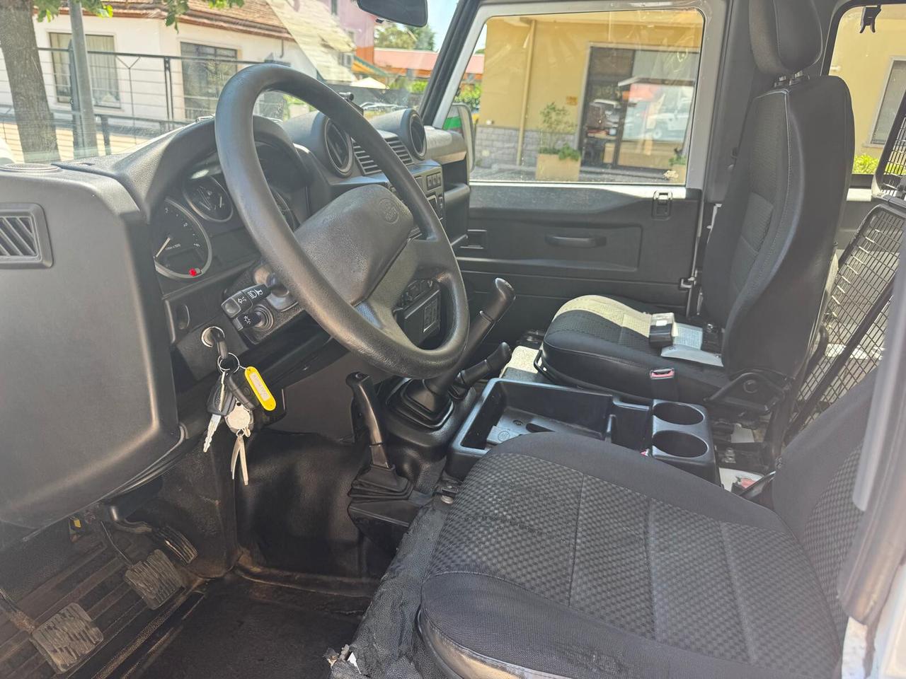 Land Rover Defender 90 2.2 TD4 Station Wagon SE N1