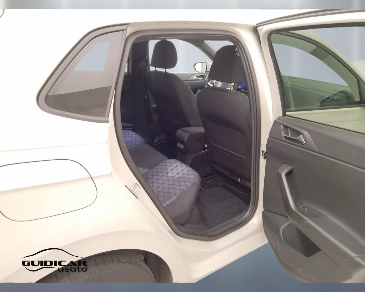 VOLKSWAGEN Polo VI 2022 - Polo 1.0 tsi R-Line 95cv