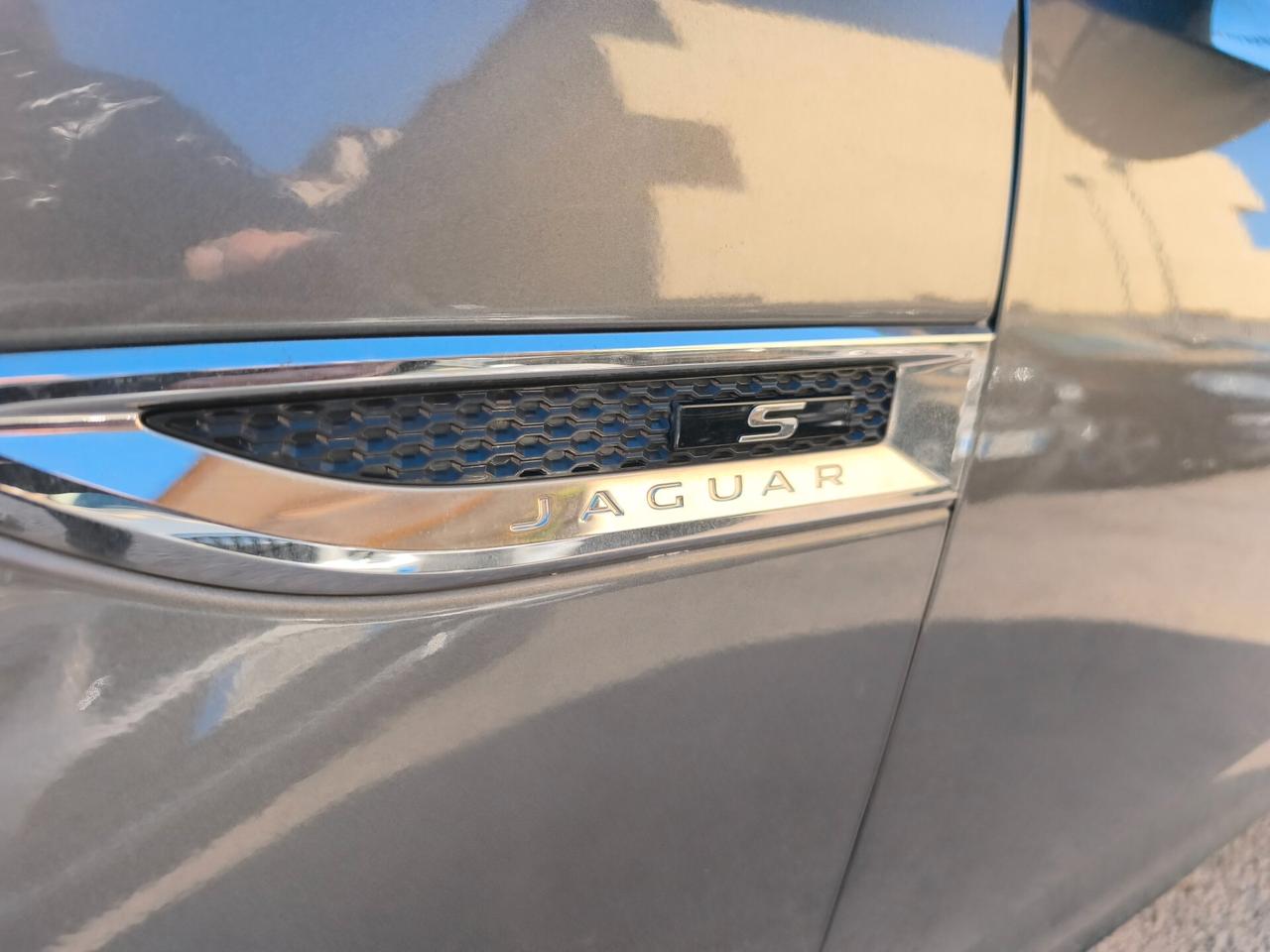 Jaguar E-Pace 2.0D 150 CV AWD aut. S 360 full led