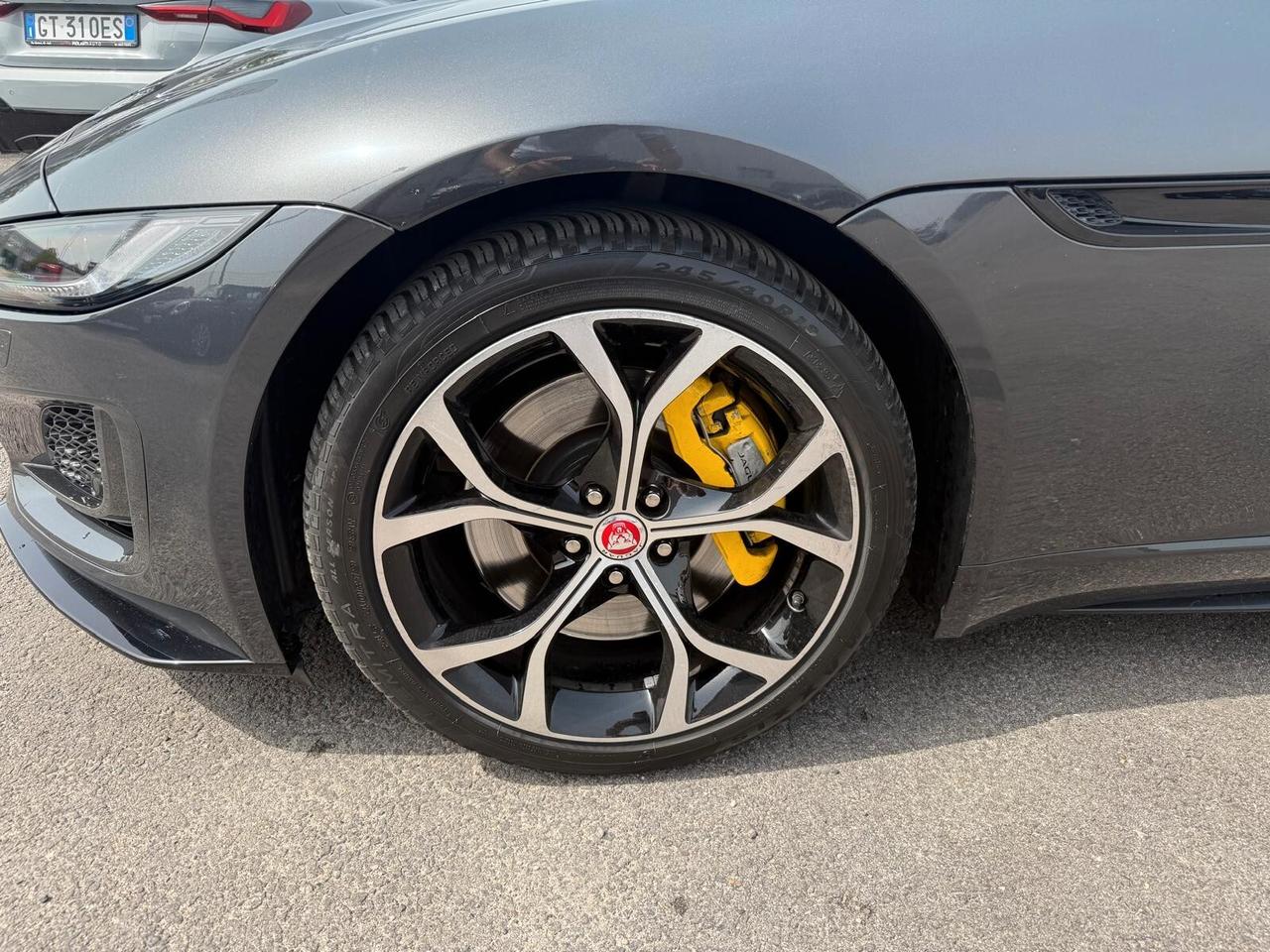 Jaguar F-Type 2.0 aut. Coupé R-Dynamic Black
