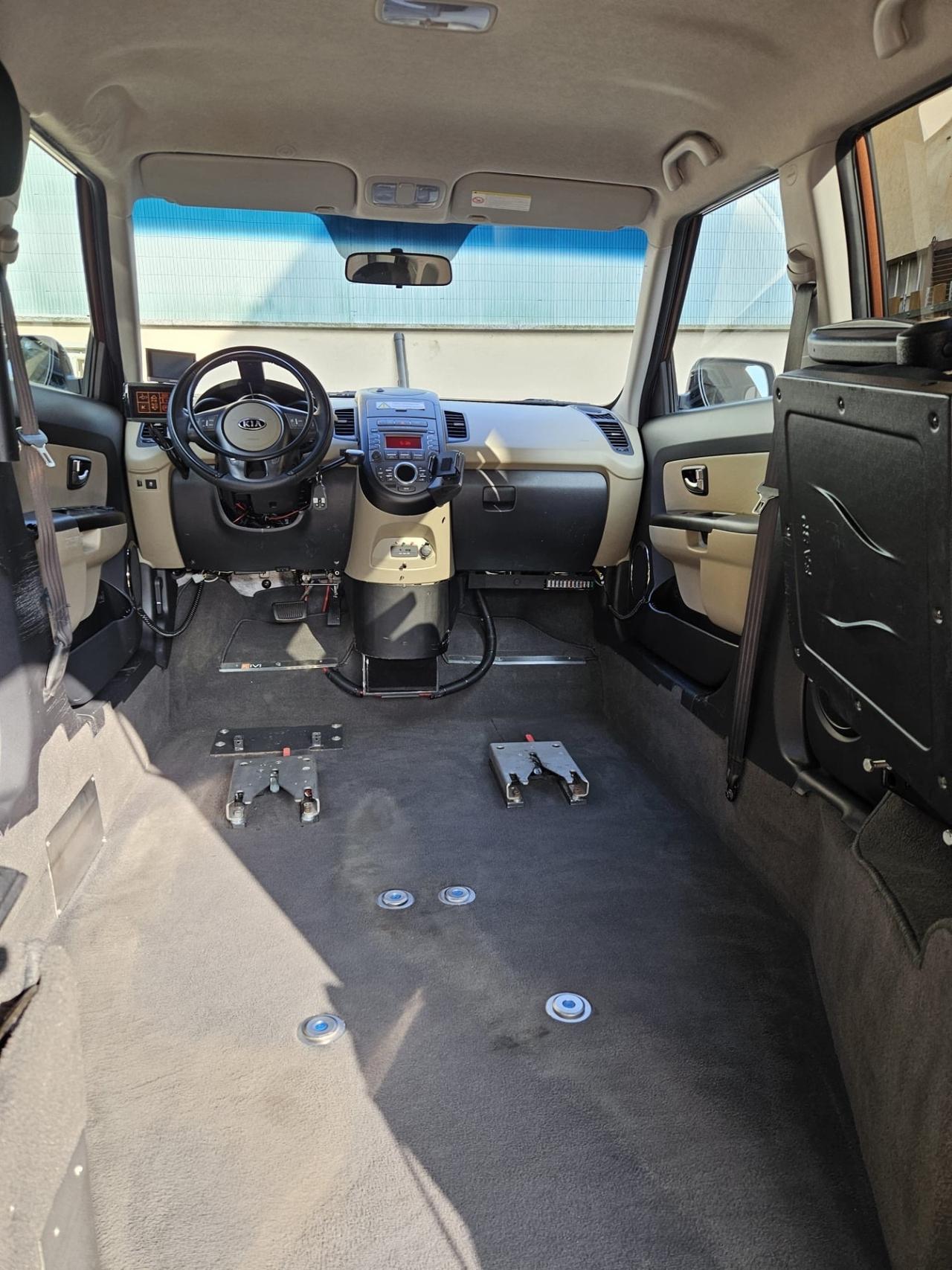 Kia Soul Sali&Guida Disabili