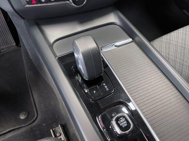 VOLVO V60 2.0 B4 CORE AUTO