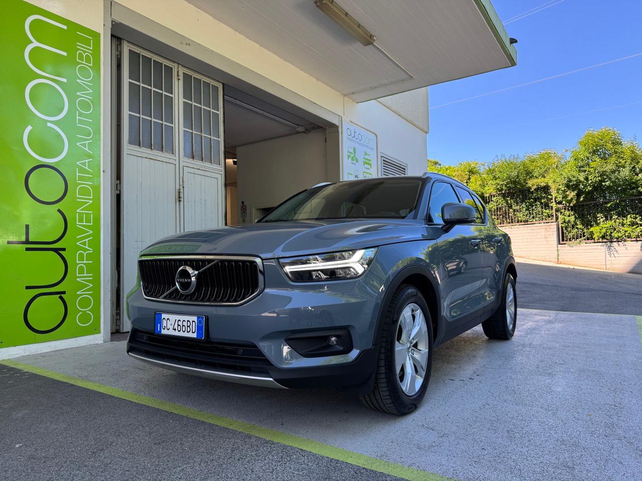 Volvo XC40 2.0 d3 Momentum AWD Auto GARANZIA24MESI