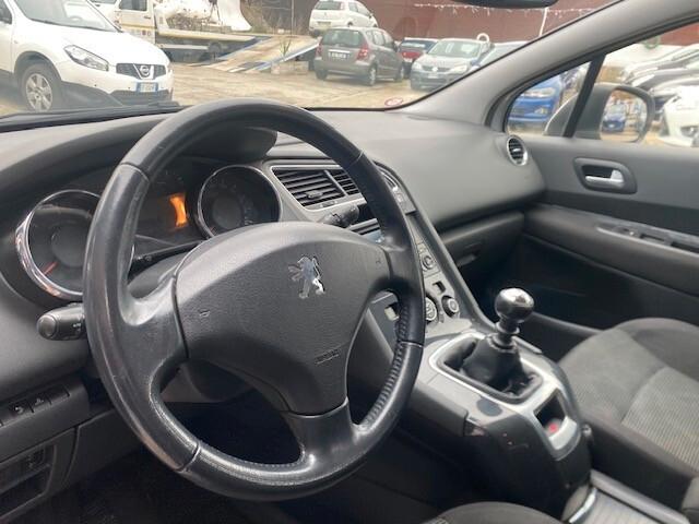 Peugeot 5008 1.6 HDi 112CV Family