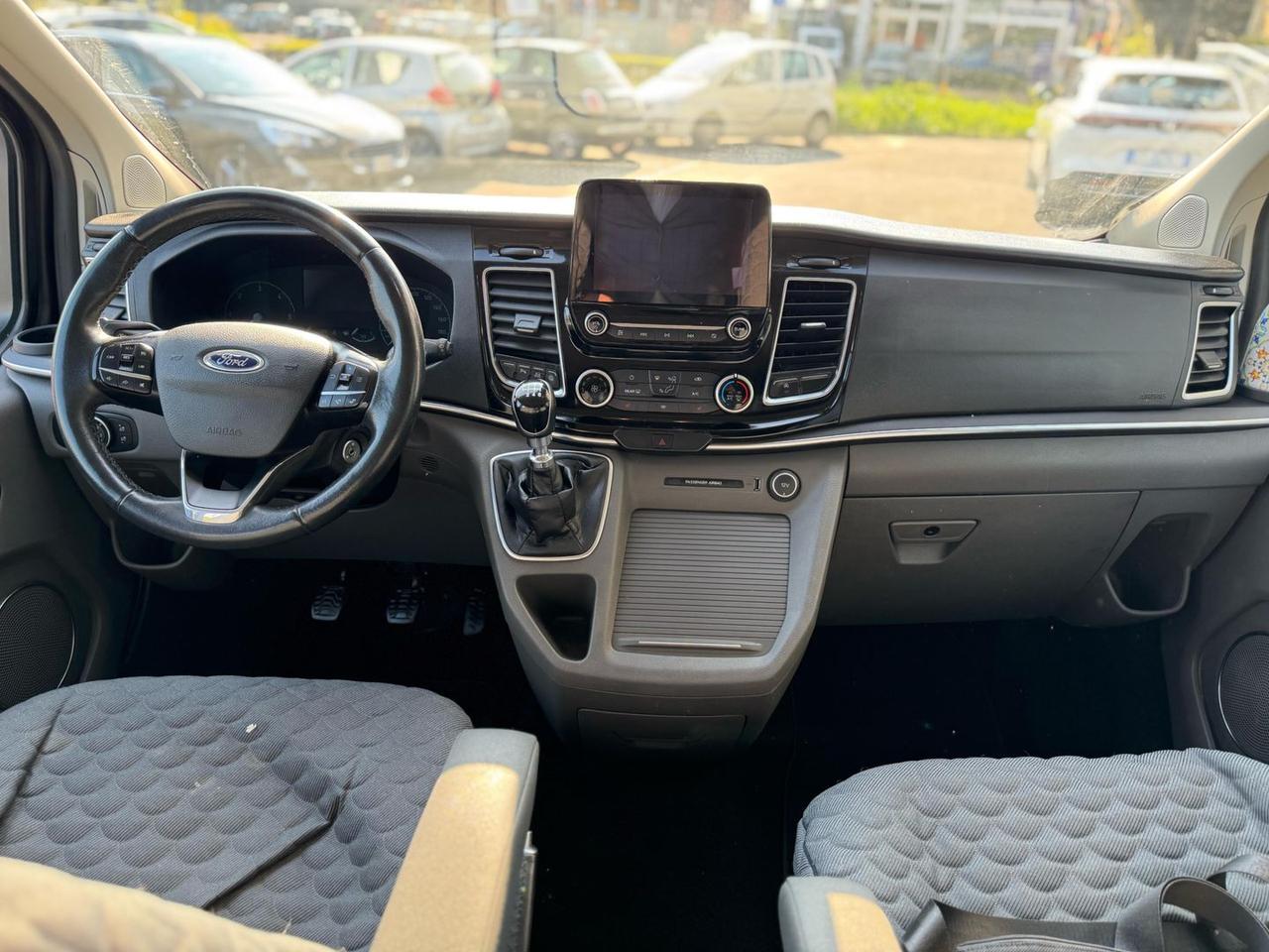 Ford Tourneo Custom Titanium 2.0 EcoBlue