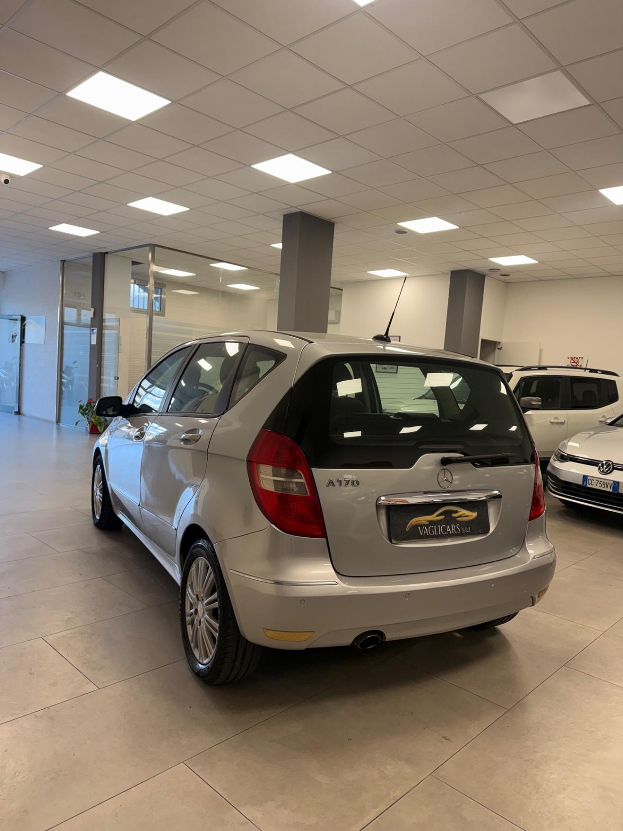 Mercedes-benz A 170 180 BlueEFFICIENCY Avantgarde