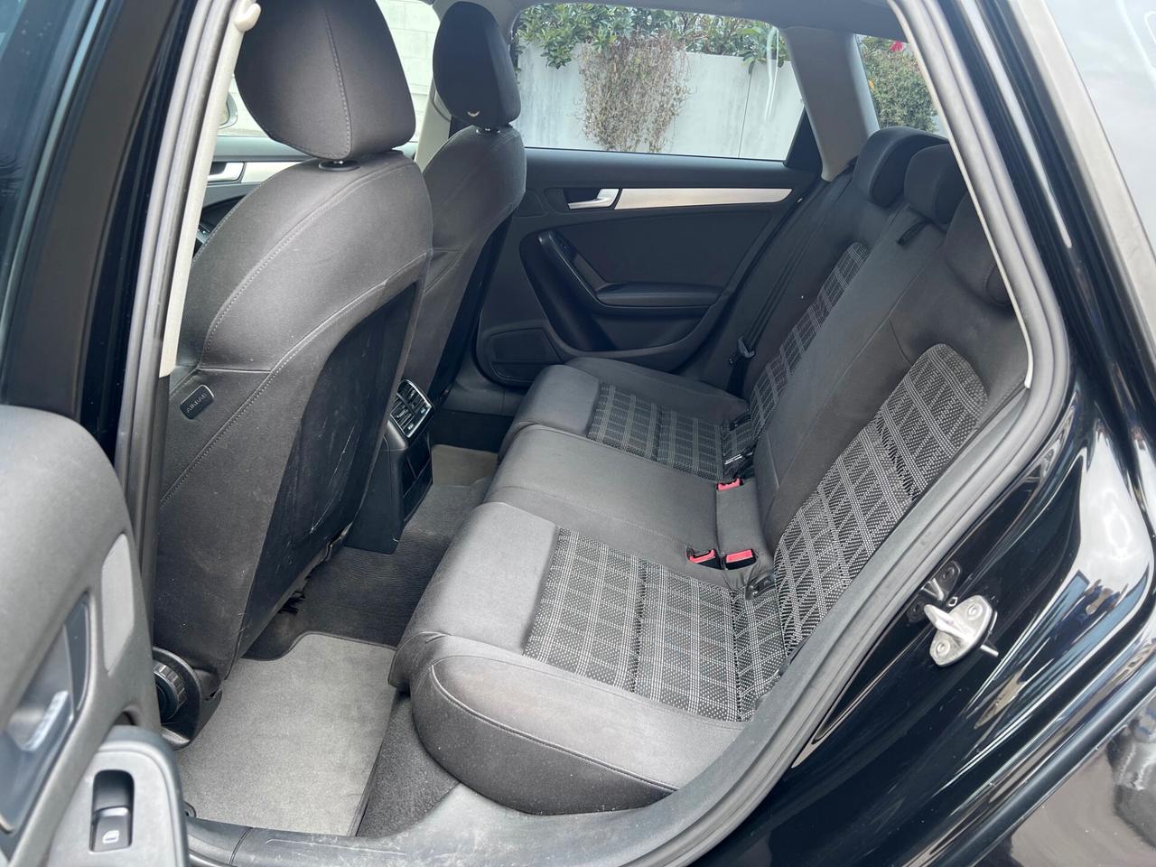 Audi A4 Avant 2.0 tdi 143cv S LINE Ambiente multitronic BELLA!!