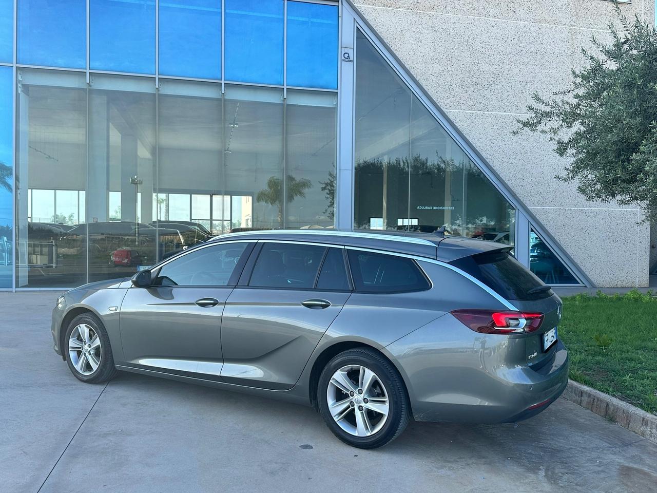 Opel Insignia Sports Tourer 1.6 cdti ecotec Advance