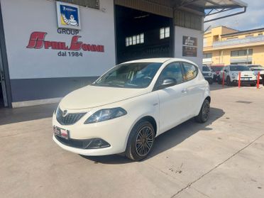 Lancia Ypsilon 1.0 FireFly 5 porte S&S Hybrid Silver PREZZO PROMO