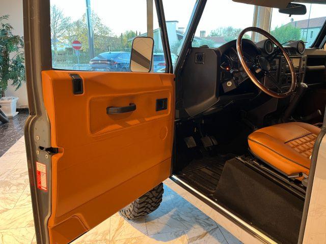 LAND ROVER Defender 90 2.4 TD4 SOFT TOP 122CV RESTOMOD
