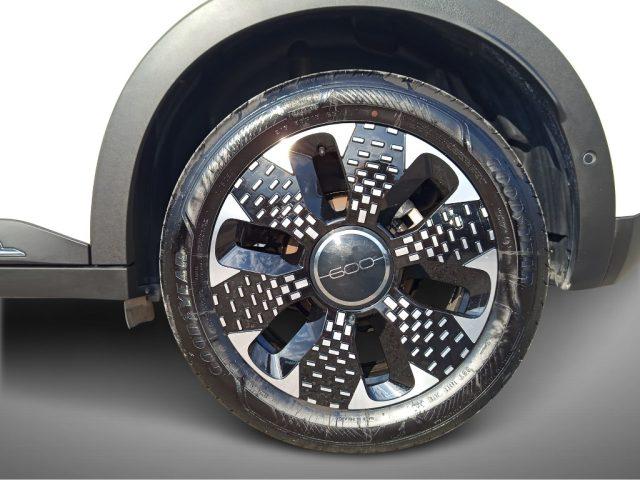 FIAT 600 Hybrid 100 CV DCT MHEV La Prima