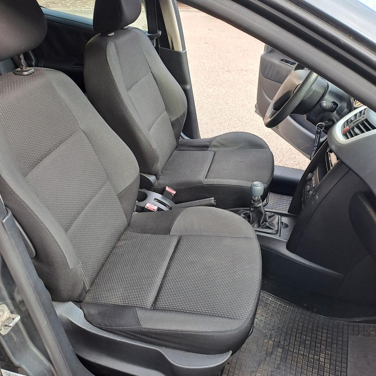 Peugeot 207 1.4 8V 75CV SW X Line ECO GPL