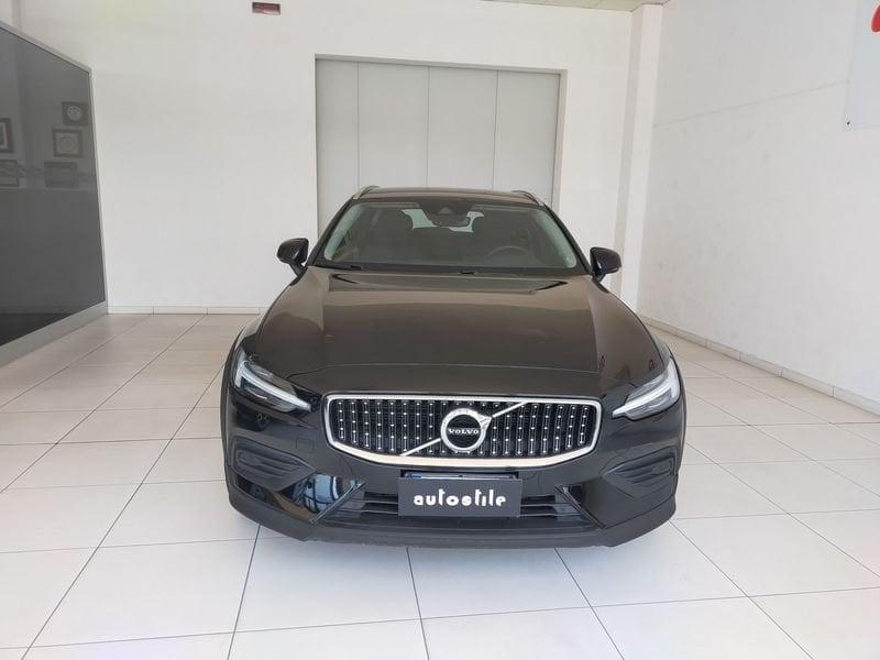 Volvo V60 Cross Country B4 (d) AWD Geartronic Business Pro