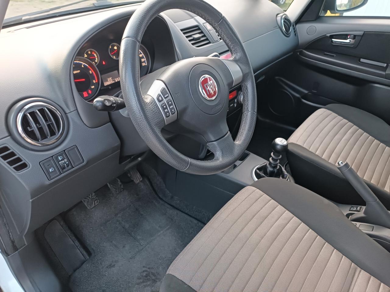 Fiat Sedici 2.0 MJT 16V DPF 4x4 Experience