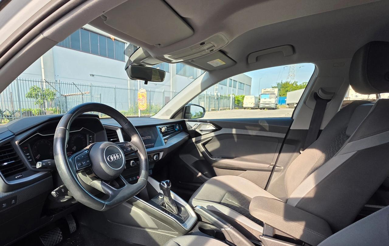 Audi A1 SPB 35 TFSI S tronic line edition