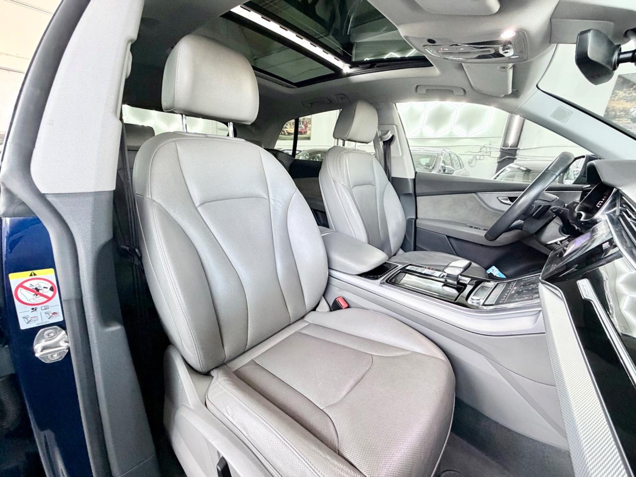 Audi Q8 50 TDI quattro tiptronic S-LINE PANORAMICO