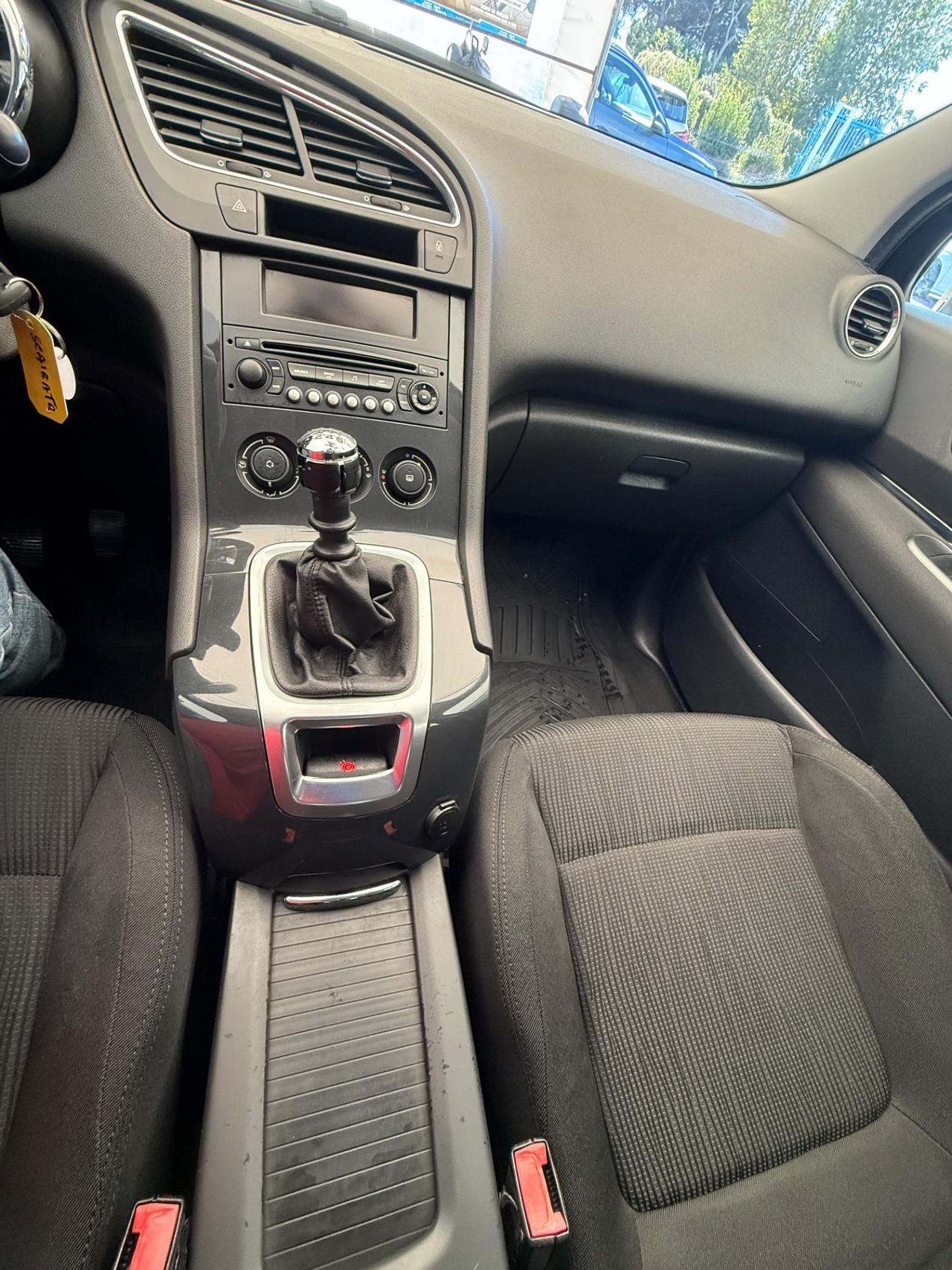 Peugeot 5008 1.6 HDi 112CV Business