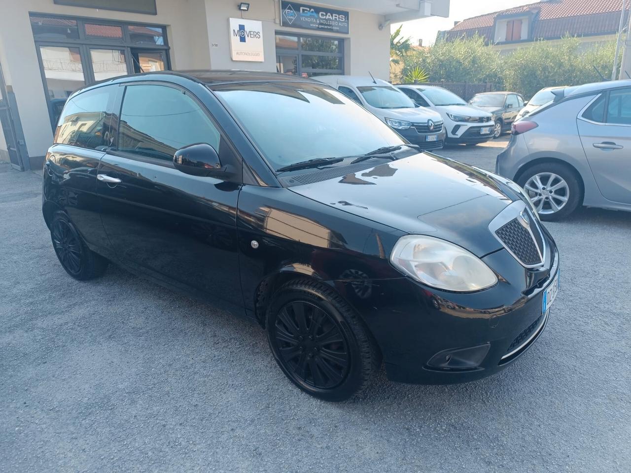 LANCIA Y 1.2 BENZINA 60 cv OK NEOPATENTATO