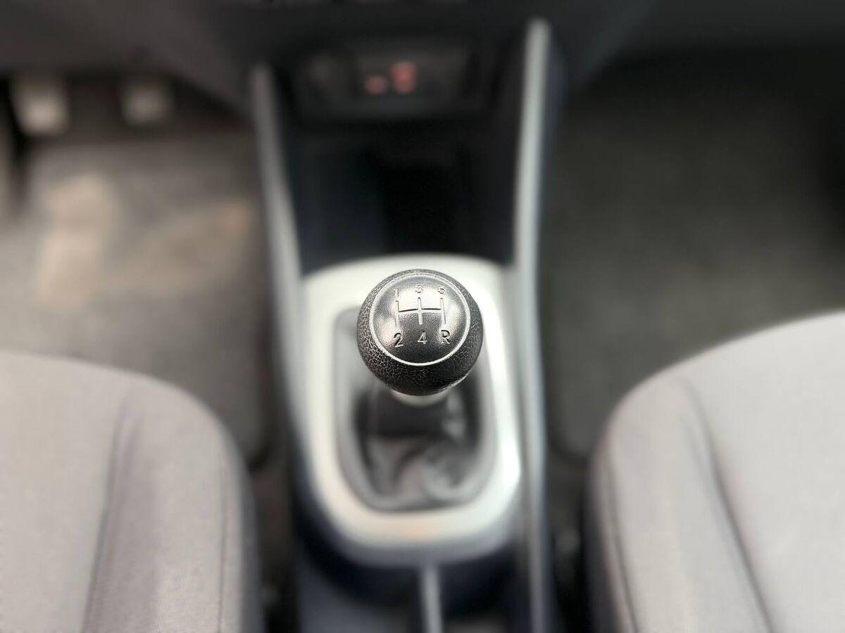 Kia Rio 1.2 cvvt Cool 5p E6