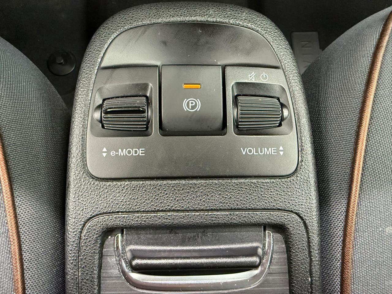 Fiat 500 500e Berlina 42 kWh La Prima (732)