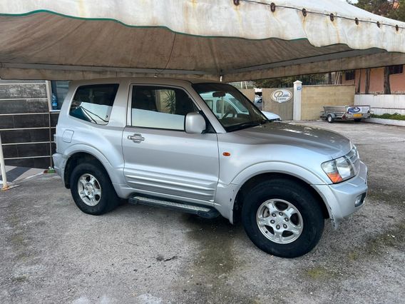 Mitsubishi Pajero 3.2 16V DI-D 3p. GLX