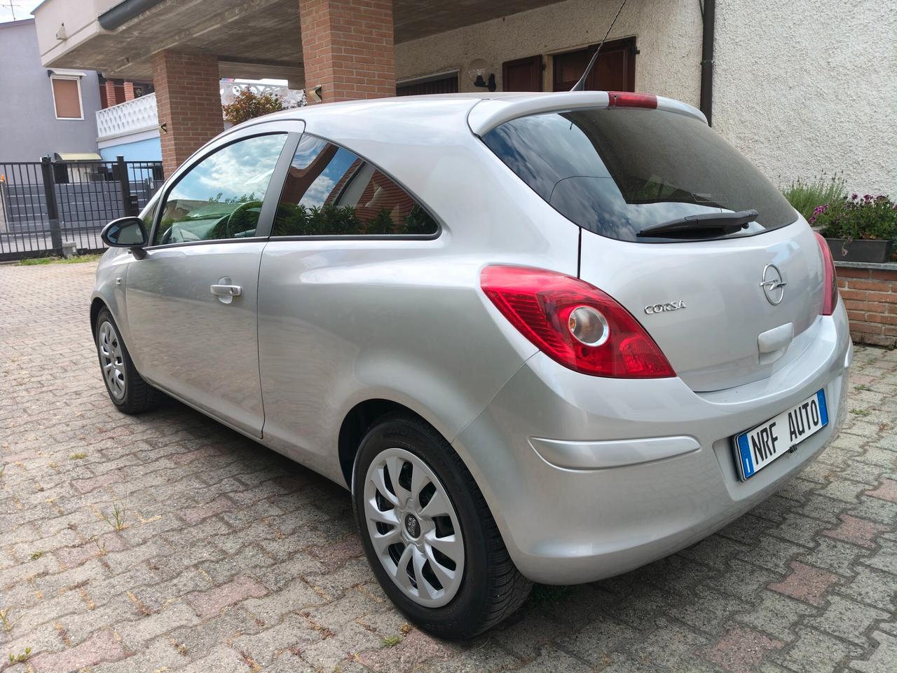 Opel Corsa 1.0 12V 5 porte Club